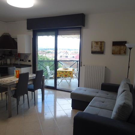 W Le Vacanze Rimini Luaran gambar